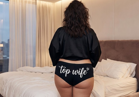 Top Gifts for Wife – Romantic & Meaningful Ideas | Sexy Girl Rock 2026